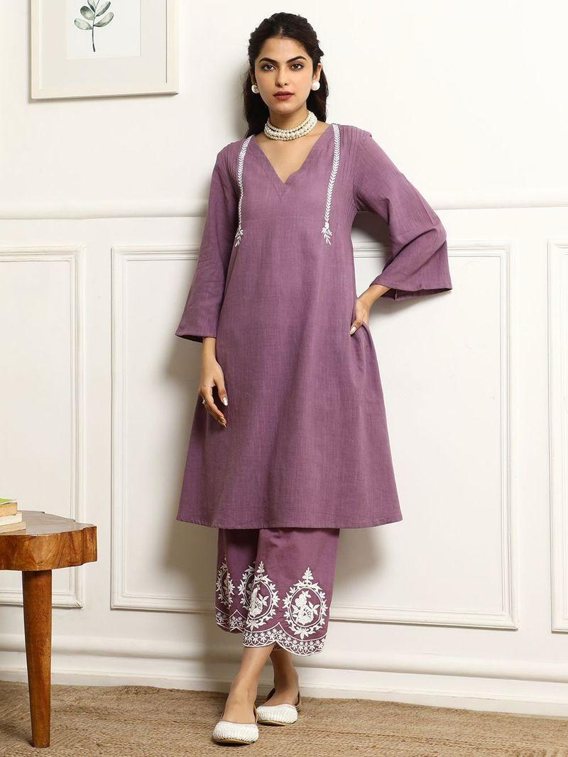 Lavender Cotton Embroidered Kurta Pants & Malmal Dupatta Set