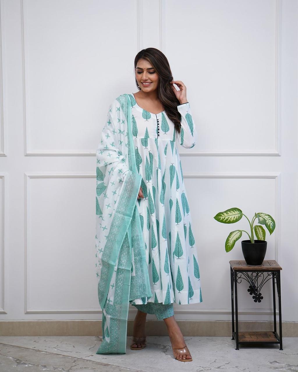 Sea Green Cotton Suit Set with Dupatta Set