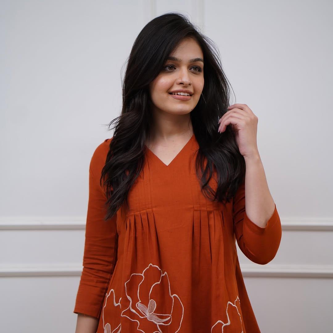 Rust Orange Floral Embrodery Pleated Kurta Set