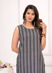 Black Linning Design Kurti with White Pant - pasoya