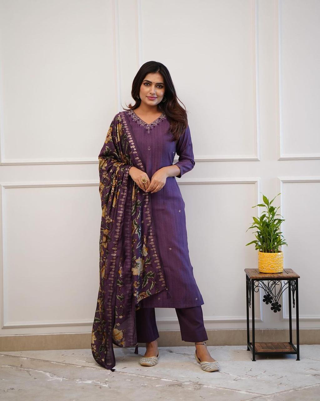 Purple Rayon Kurta Pant and Muslin Dupatta set - pasoya